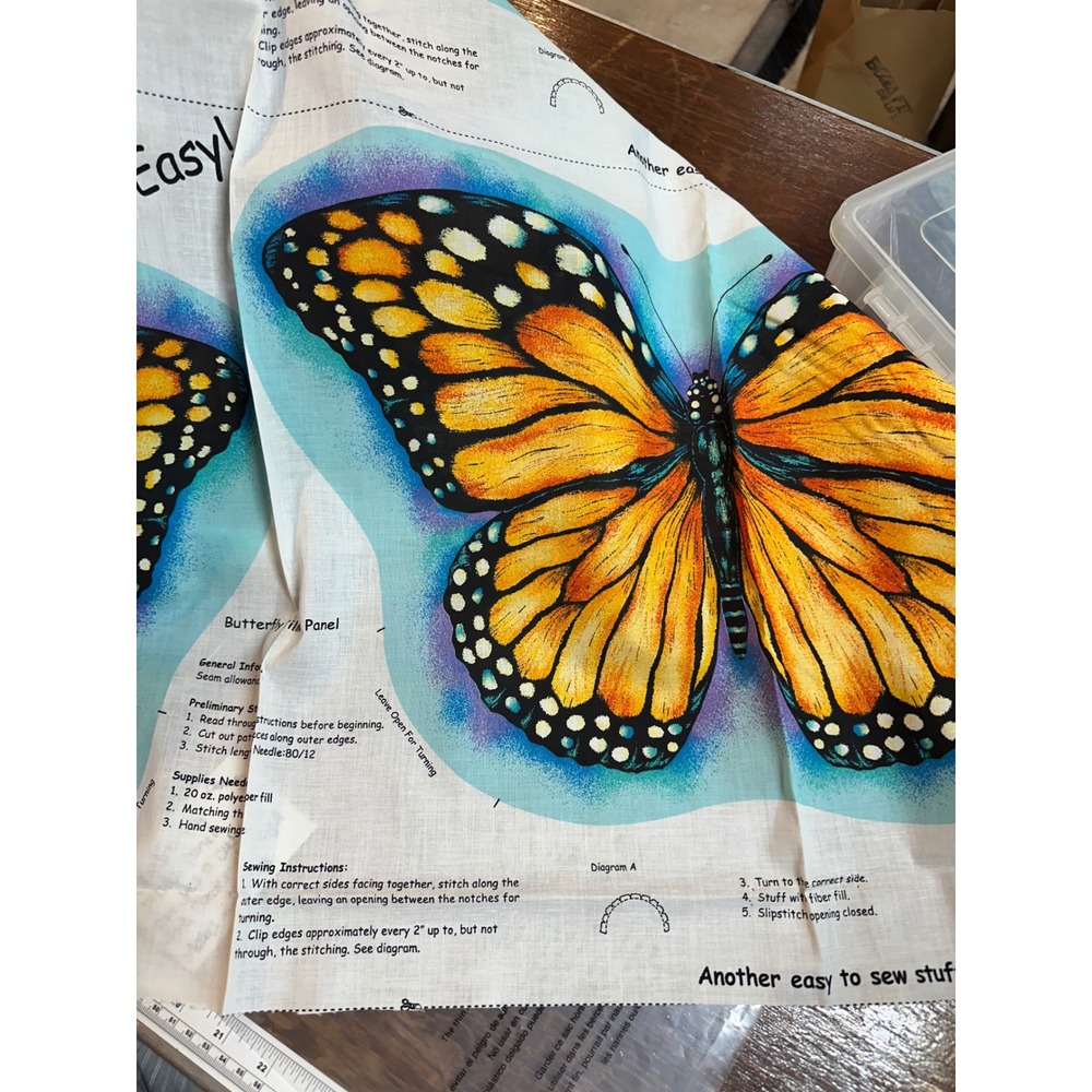 Cranston Print Works‎ Monarch Butterfly Pillow Panel Fabric DIY Sewing Project - Picture 4 of 4